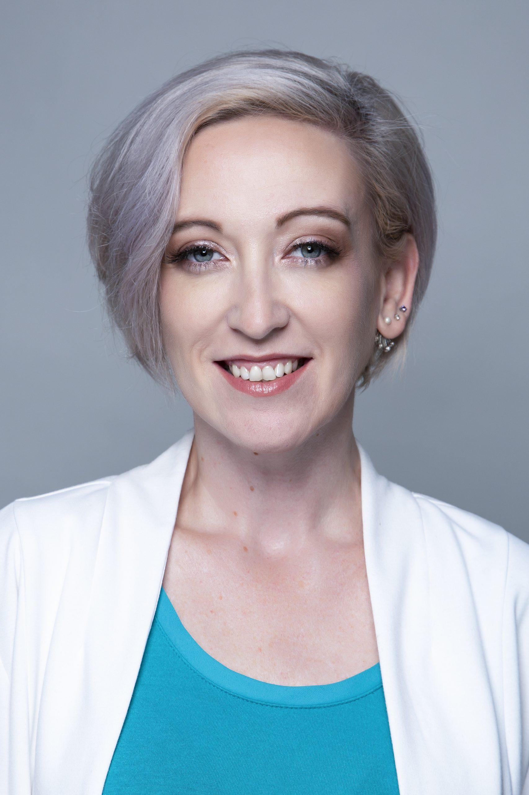 Jessica_Peter_Headshot_2019_Image2