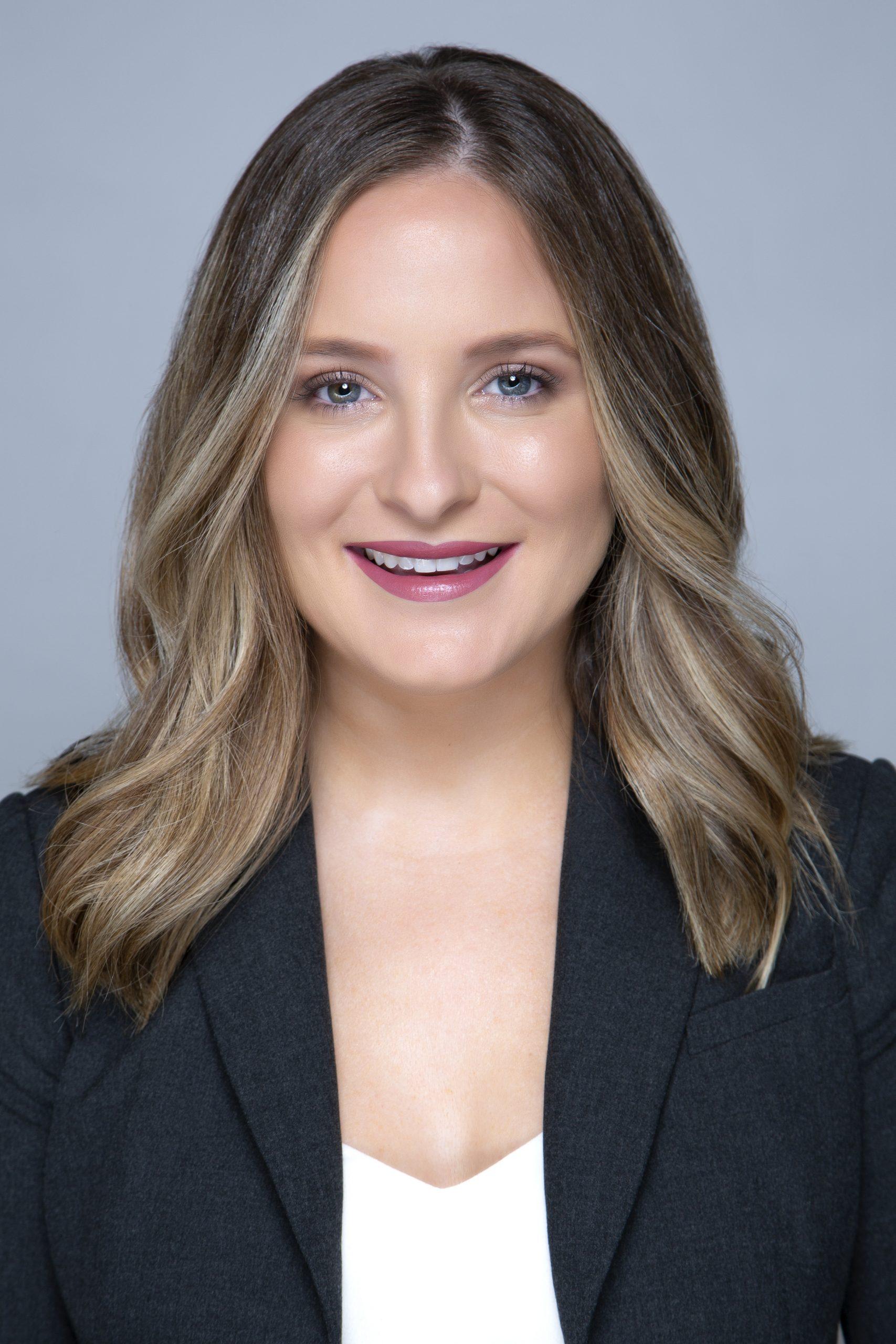 Kesi_St.Louis_Headshot2020_Image5